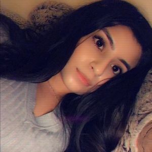 Meet your Posher, Kassandra